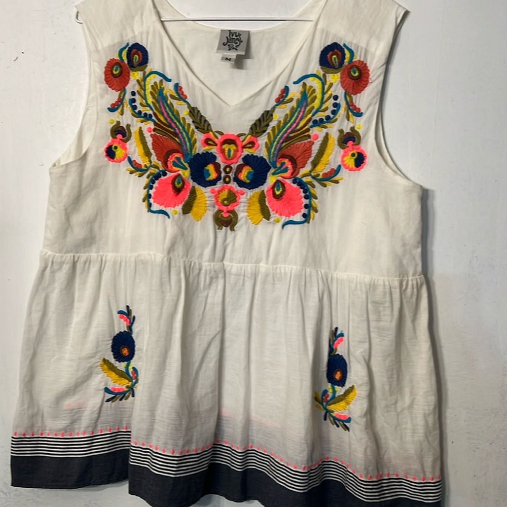 Pretty Embroidered Top by Ivy Jane, Size M